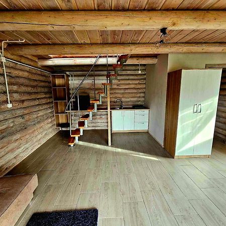 Gosciniec Kukle Acomodação com café da manhã Exterior foto