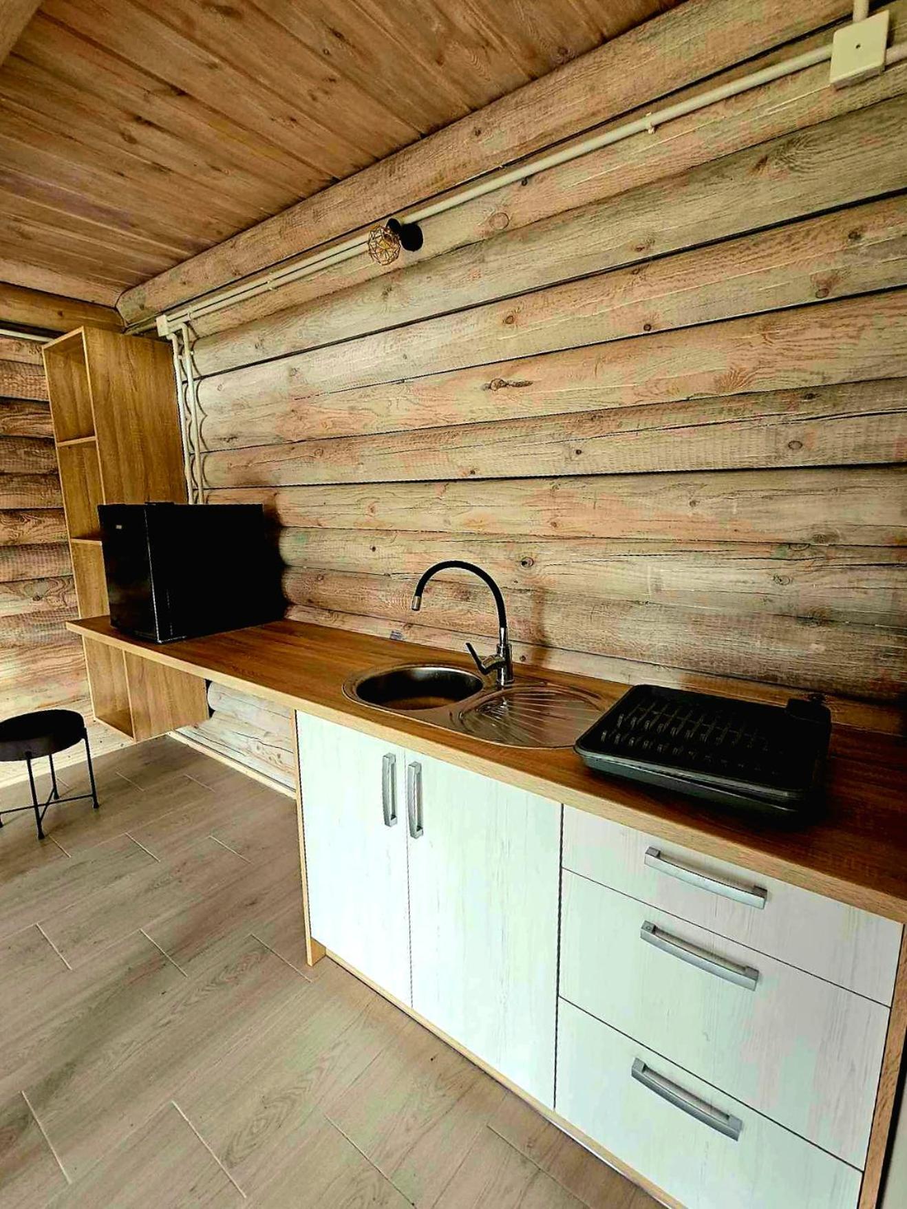 Gosciniec Kukle Acomodação com café da manhã Exterior foto